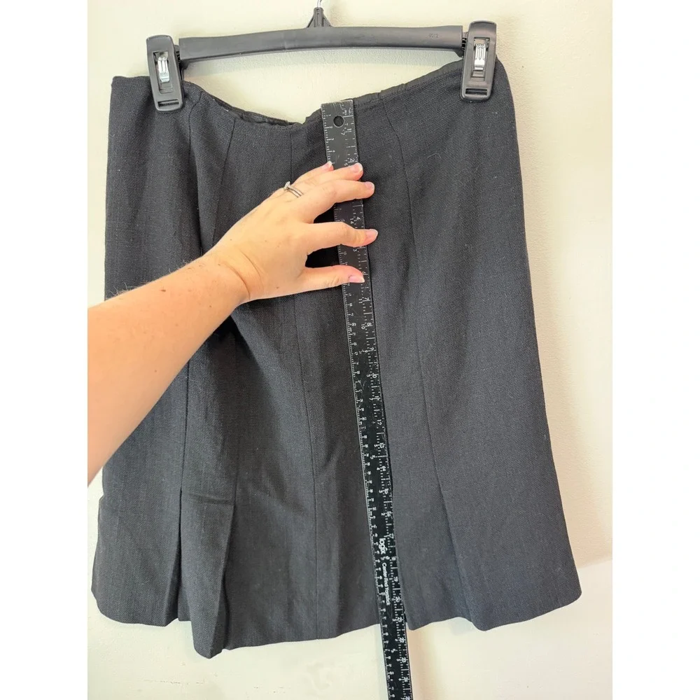 Ann Taylor Petites Black A-Line Pleated Hem Skirt Size 6P Textured Lined Zip